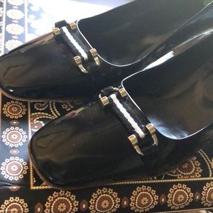 Bally square toe black patent leather pumps US 9